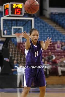 Thumbnail 1 in Sacramento vs St. Mary's (D3 Sec. Final)#1 photogallery.