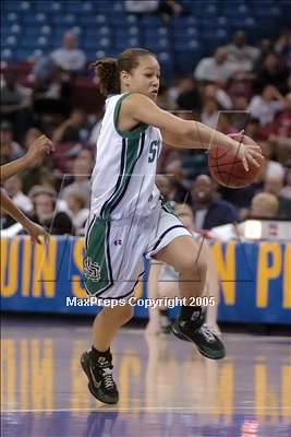 Thumbnail 2 in Sacramento vs St. Mary's (D3 Sec. Final)#1 photogallery.