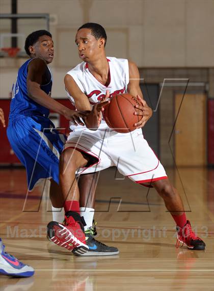 Thumbnail 1 in Rialto vs. Colony (Inland Empire Classic) photogallery.
