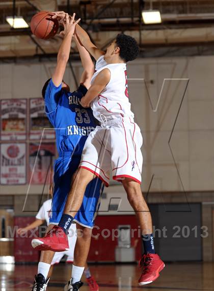 Thumbnail 2 in Rialto vs. Colony (Inland Empire Classic) photogallery.