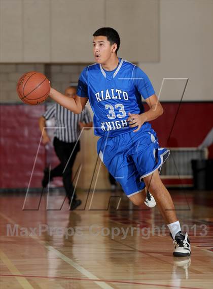 Thumbnail 2 in Rialto vs. Colony (Inland Empire Classic) photogallery.