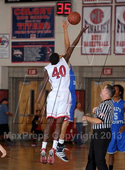 Thumbnail 2 in Rialto vs. Colony (Inland Empire Classic) photogallery.