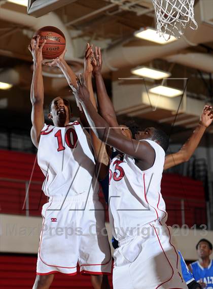 Thumbnail 3 in Rialto vs. Colony (Inland Empire Classic) photogallery.