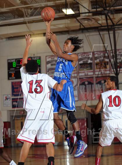 Thumbnail 3 in Rialto vs. Colony (Inland Empire Classic) photogallery.