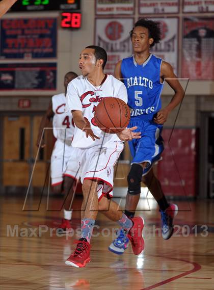 Thumbnail 2 in Rialto vs. Colony (Inland Empire Classic) photogallery.