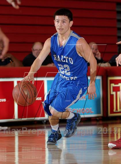 Thumbnail 2 in Rialto vs. Colony (Inland Empire Classic) photogallery.