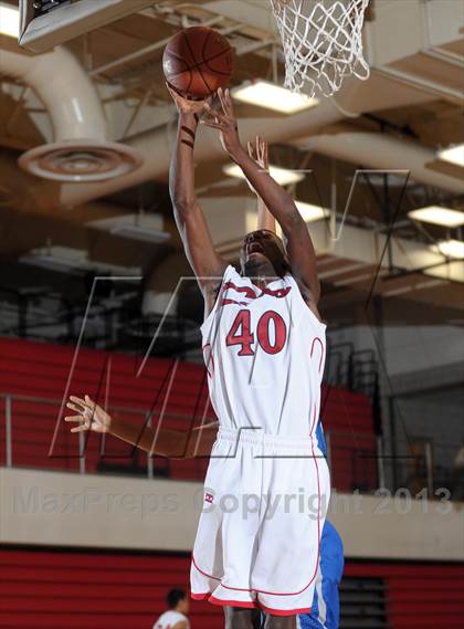 Thumbnail 3 in Rialto vs. Colony (Inland Empire Classic) photogallery.