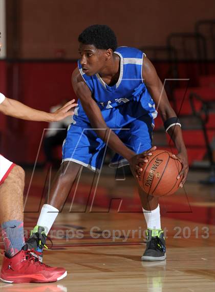 Thumbnail 3 in Rialto vs. Colony (Inland Empire Classic) photogallery.