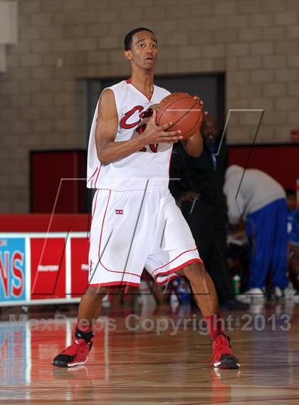 Thumbnail 2 in Rialto vs. Colony (Inland Empire Classic) photogallery.