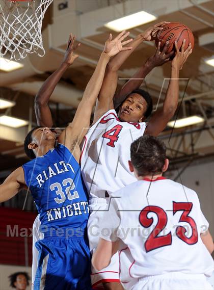 Thumbnail 1 in Rialto vs. Colony (Inland Empire Classic) photogallery.