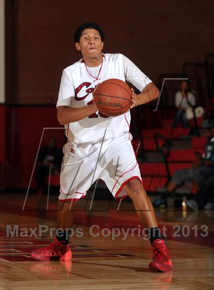 Thumbnail 2 in Rialto vs. Colony (Inland Empire Classic) photogallery.