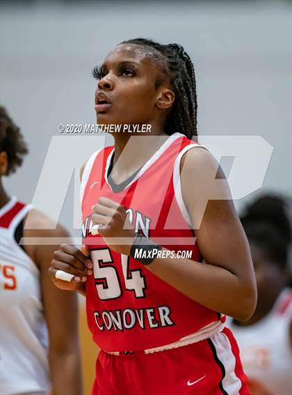 Thumbnail 2 in Newton-Conover vs. Salisbury (NCHSAA 2A Western Regional Final) photogallery.
