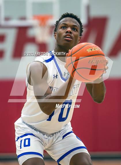 Thumbnail 1 in Collinsville vs Wolfe City (UIL 2A Bi-District Playoff) photogallery.