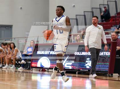 Thumbnail 1 in Collinsville vs Wolfe City (UIL 2A Bi-District Playoff) photogallery.