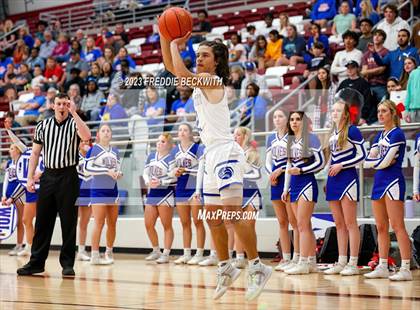 Thumbnail 2 in Collinsville vs Wolfe City (UIL 2A Bi-District Playoff) photogallery.