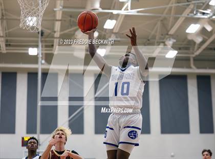 Thumbnail 3 in Collinsville vs Wolfe City (UIL 2A Bi-District Playoff) photogallery.