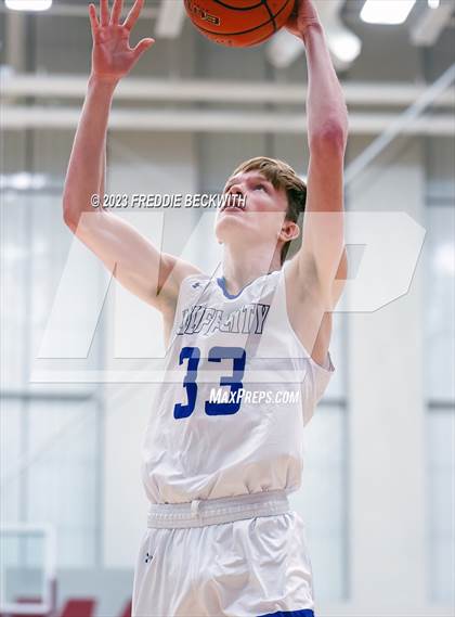 Thumbnail 3 in Collinsville vs Wolfe City (UIL 2A Bi-District Playoff) photogallery.