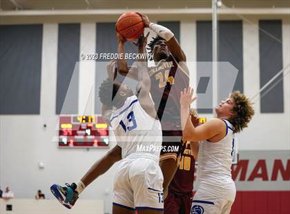 Thumbnail 1 in Collinsville vs Wolfe City (UIL 2A Bi-District Playoff) photogallery.