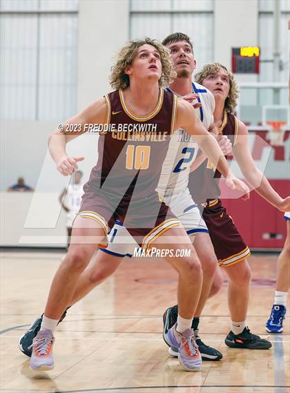 Thumbnail 1 in Collinsville vs Wolfe City (UIL 2A Bi-District Playoff) photogallery.