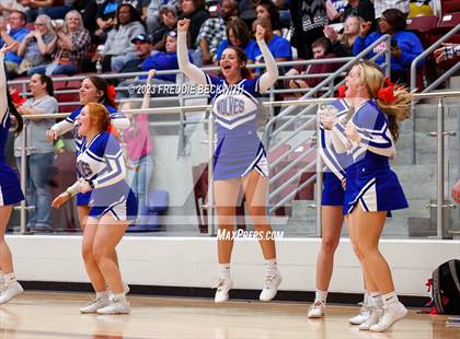 Thumbnail 2 in Collinsville vs Wolfe City (UIL 2A Bi-District Playoff) photogallery.