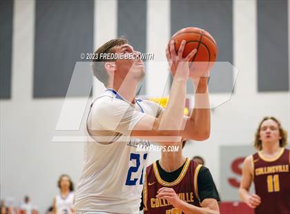 Thumbnail 1 in Collinsville vs Wolfe City (UIL 2A Bi-District Playoff) photogallery.