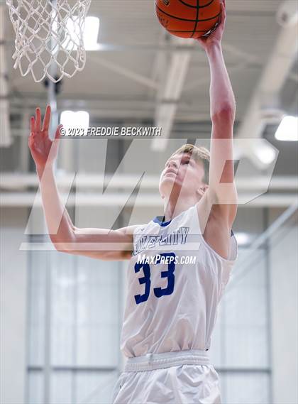 Thumbnail 1 in Collinsville vs Wolfe City (UIL 2A Bi-District Playoff) photogallery.