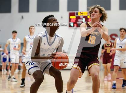 Thumbnail 3 in Collinsville vs Wolfe City (UIL 2A Bi-District Playoff) photogallery.