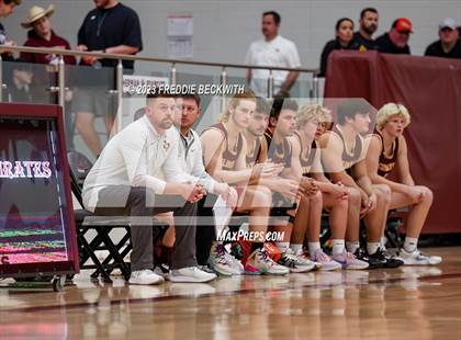 Thumbnail 2 in Collinsville vs Wolfe City (UIL 2A Bi-District Playoff) photogallery.