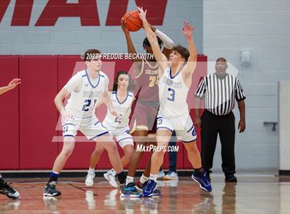 Thumbnail 1 in Collinsville vs Wolfe City (UIL 2A Bi-District Playoff) photogallery.