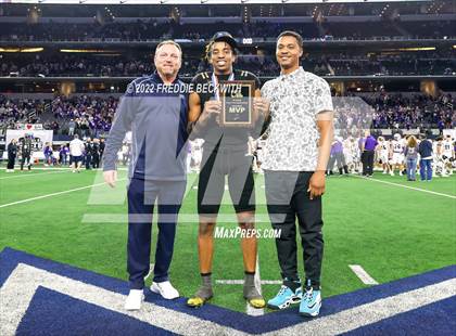 Thumbnail 1 in Port Neches-Groves vs. South Oak Cliff (UIL 5A D2 Final) photogallery.