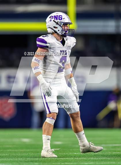 Thumbnail 1 in Port Neches-Groves vs. South Oak Cliff (UIL 5A D2 Final) photogallery.