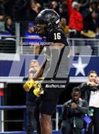 Photo from the gallery "Port Neches-Groves vs. South Oak Cliff (UIL 5A D2 Final)"