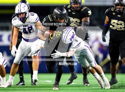 Thumbnail 1 in Port Neches-Groves vs. South Oak Cliff (UIL 5A D2 Final) photogallery.