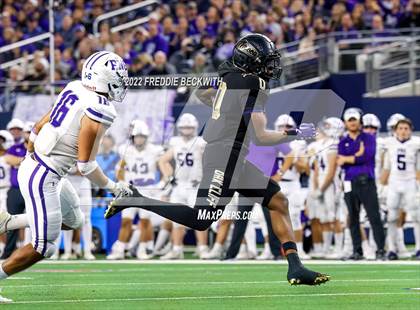 Thumbnail 3 in Port Neches-Groves vs. South Oak Cliff (UIL 5A D2 Final) photogallery.