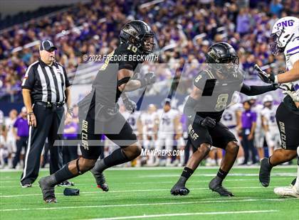 Thumbnail 3 in Port Neches-Groves vs. South Oak Cliff (UIL 5A D2 Final) photogallery.