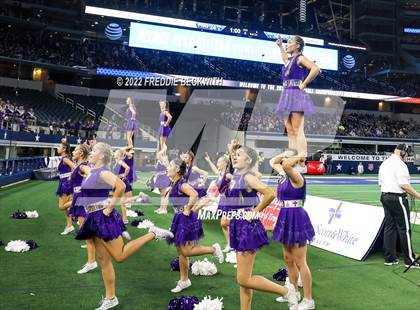 Thumbnail 1 in Port Neches-Groves vs. South Oak Cliff (UIL 5A D2 Final) photogallery.