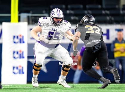 Thumbnail 2 in Port Neches-Groves vs. South Oak Cliff (UIL 5A D2 Final) photogallery.