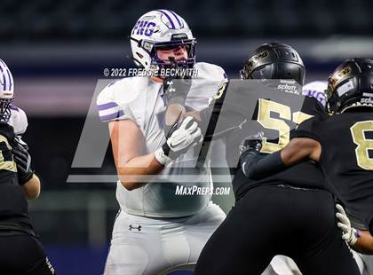 Thumbnail 3 in Port Neches-Groves vs. South Oak Cliff (UIL 5A D2 Final) photogallery.