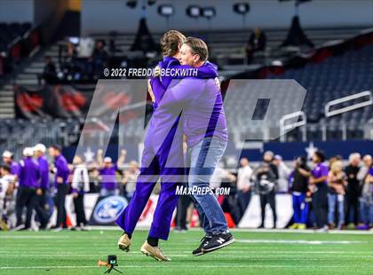 Thumbnail 3 in Port Neches-Groves vs. South Oak Cliff (UIL 5A D2 Final) photogallery.
