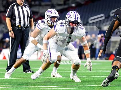 Thumbnail 1 in Port Neches-Groves vs. South Oak Cliff (UIL 5A D2 Final) photogallery.