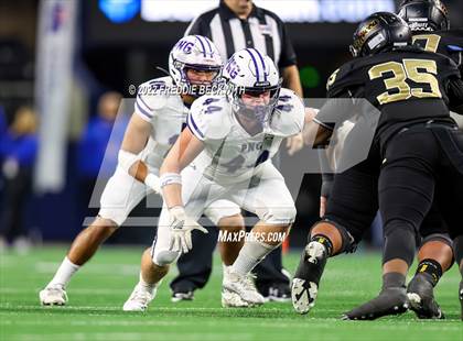 Thumbnail 3 in Port Neches-Groves vs. South Oak Cliff (UIL 5A D2 Final) photogallery.