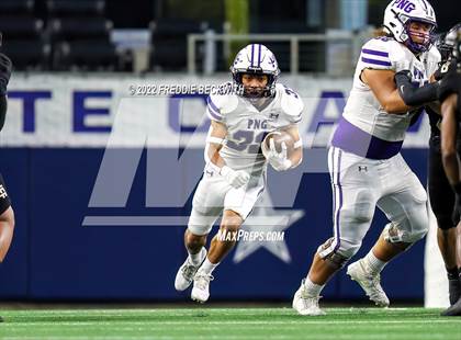 Thumbnail 2 in Port Neches-Groves vs. South Oak Cliff (UIL 5A D2 Final) photogallery.