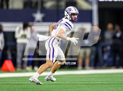 Thumbnail 1 in Port Neches-Groves vs. South Oak Cliff (UIL 5A D2 Final) photogallery.