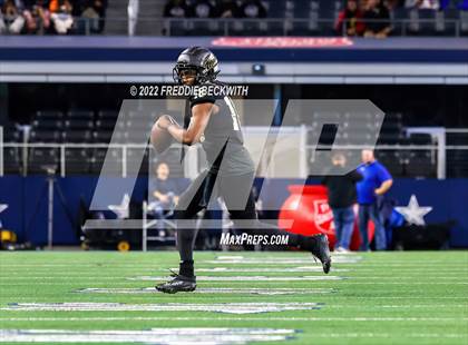 Thumbnail 2 in Port Neches-Groves vs. South Oak Cliff (UIL 5A D2 Final) photogallery.