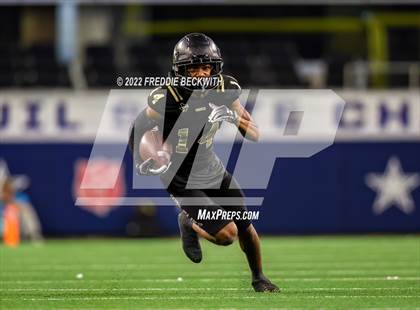 Thumbnail 1 in Port Neches-Groves vs. South Oak Cliff (UIL 5A D2 Final) photogallery.