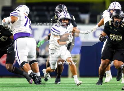 Thumbnail 3 in Port Neches-Groves vs. South Oak Cliff (UIL 5A D2 Final) photogallery.