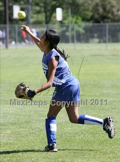 Thumbnail 3 in Old Saybrook vs. Stafford (CIAC Class S Quarterfinal) photogallery.