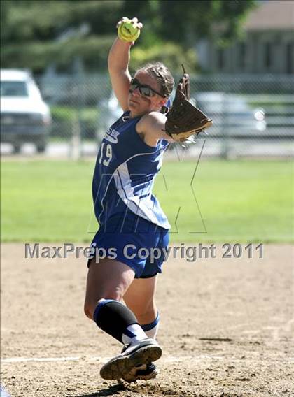 Thumbnail 2 in Old Saybrook vs. Stafford (CIAC Class S Quarterfinal) photogallery.