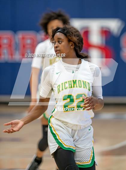 Thumbnail 2 in Village Christian Academy vs. Richmond (MLK Dream Jam at Terry Sanford) photogallery.