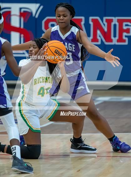 Thumbnail 3 in Village Christian Academy vs. Richmond (MLK Dream Jam at Terry Sanford) photogallery.